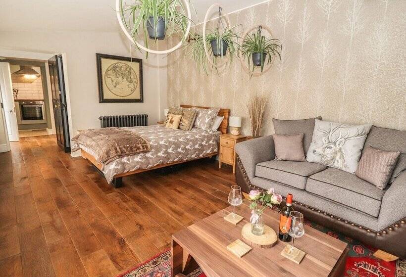 The Cottage @ The Coach House