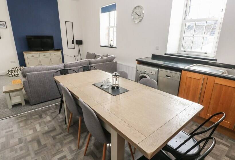 The Shell At The Hideaway