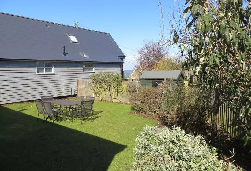 44 Sea Lane