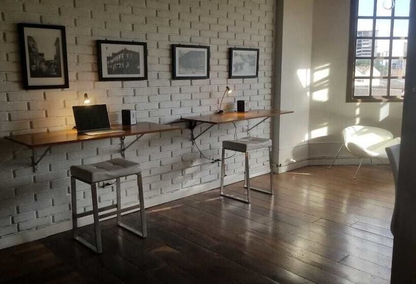 تختخواب و صبحانه La Casona Tgu Executive Rooms