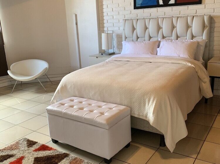 تختخواب و صبحانه La Casona Tgu Executive Rooms