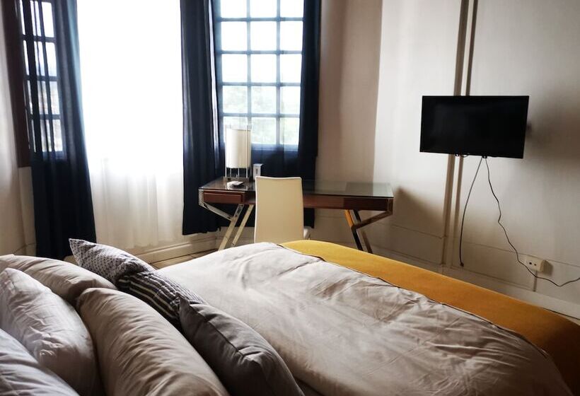 تختخواب و صبحانه La Casona Tgu Executive Rooms