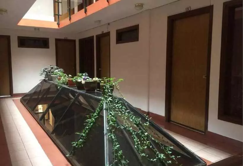 Copacabana Hostal