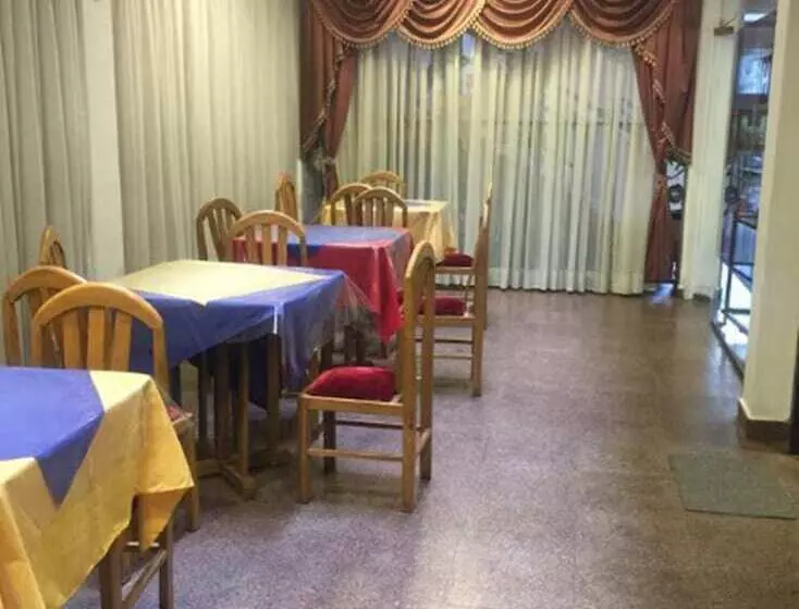 Copacabana Hostal