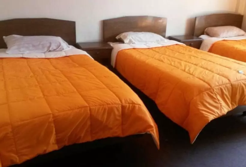 Copacabana Hostal