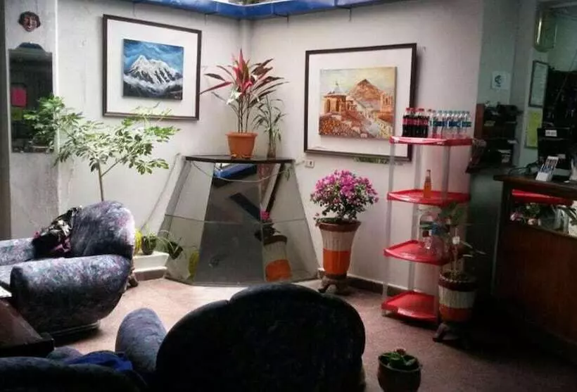 Copacabana Hostal