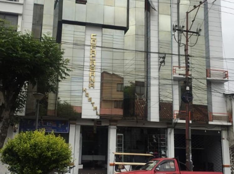 Copacabana Hostal