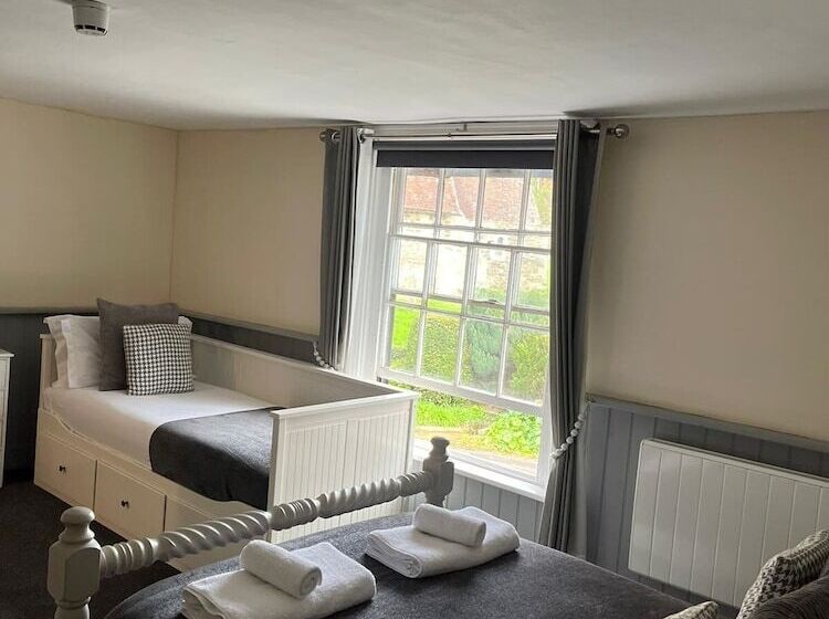 Hostal The White Hart