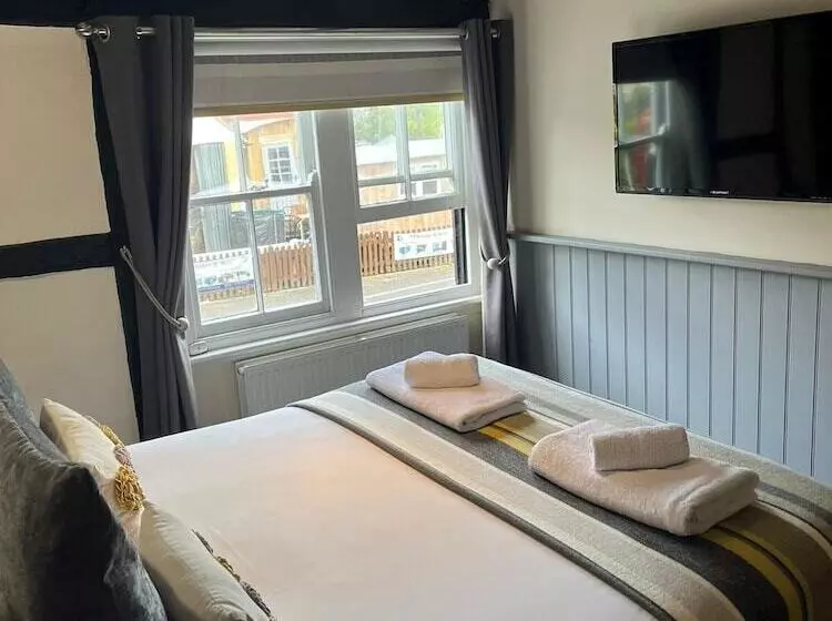 Hostelli The White Hart