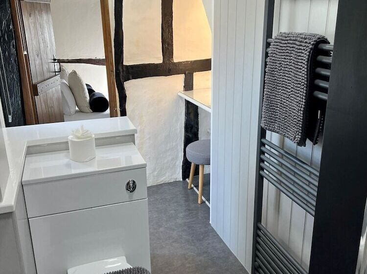 فندق فئة نجمة واحدة The White Hart