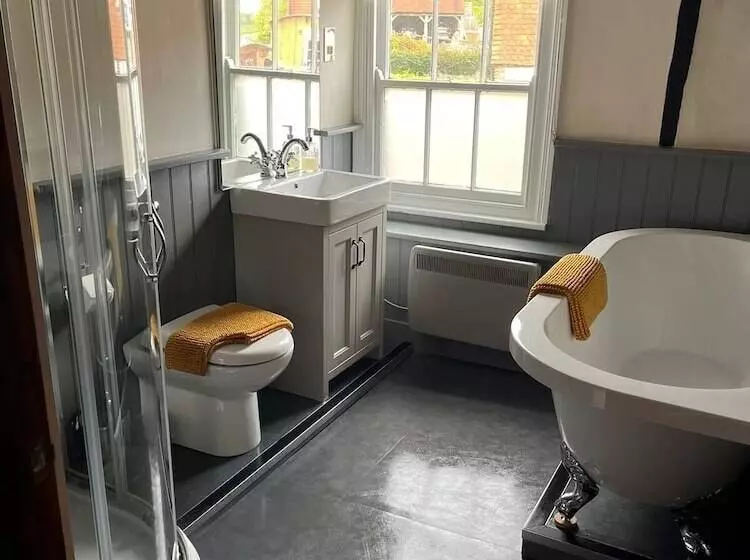 Hostelli The White Hart