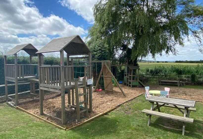 فندق فئة نجمة واحدة The White Hart