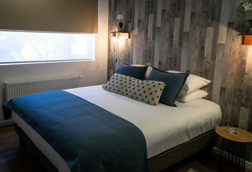 هتل Boutique Restaurant Kran Kreen