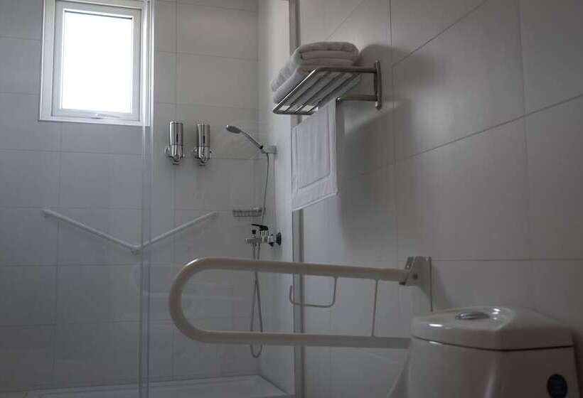 هتل Boutique Restaurant Kran Kreen