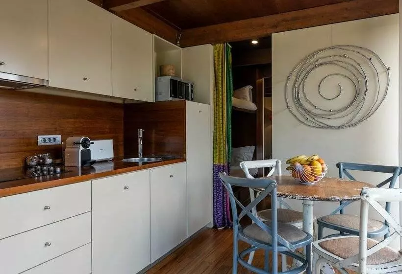 ホテル Cocoon Eco Design Lodges