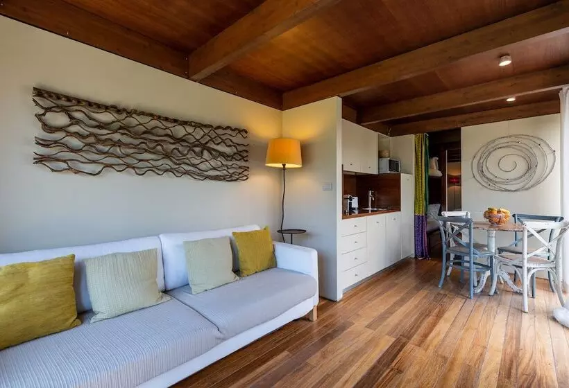 ホテル Cocoon Eco Design Lodges