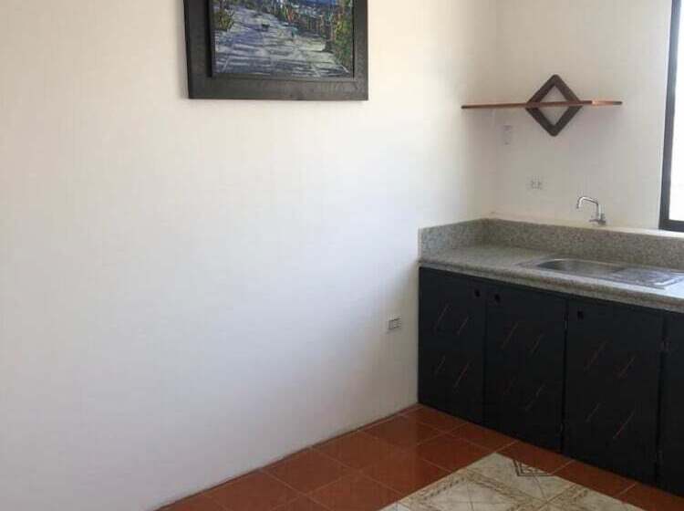 בית מלון כפרי D&m Rofaledo Suites