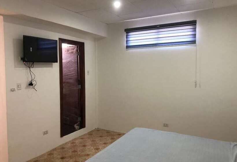 בית מלון כפרי D&m Rofaledo Suites