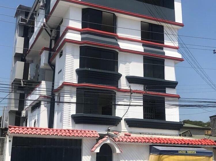 בית מלון כפרי D&m Rofaledo Suites