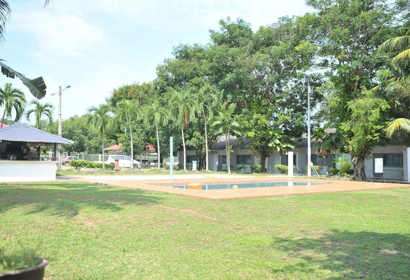 Green Town Hotel & Resort   Port Dickson