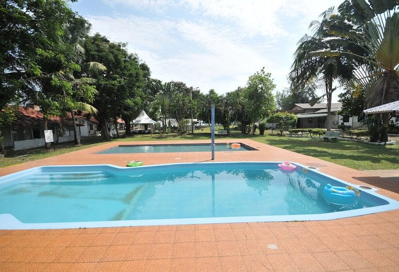 Green Town Hotel & Resort   Port Dickson