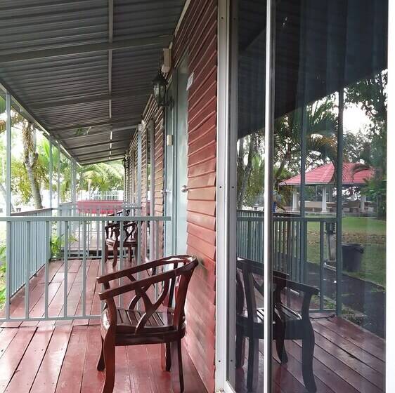 Green Town Hotel & Resort   Port Dickson