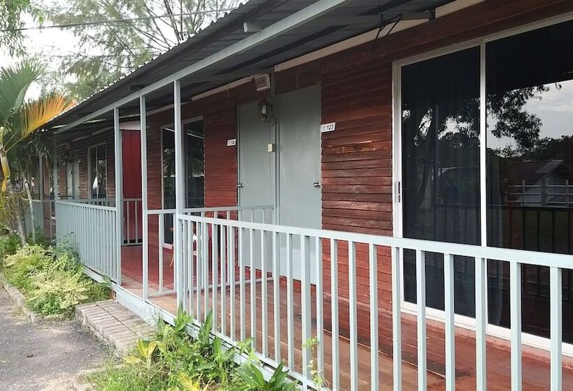 Green Town Hotel & Resort   Port Dickson