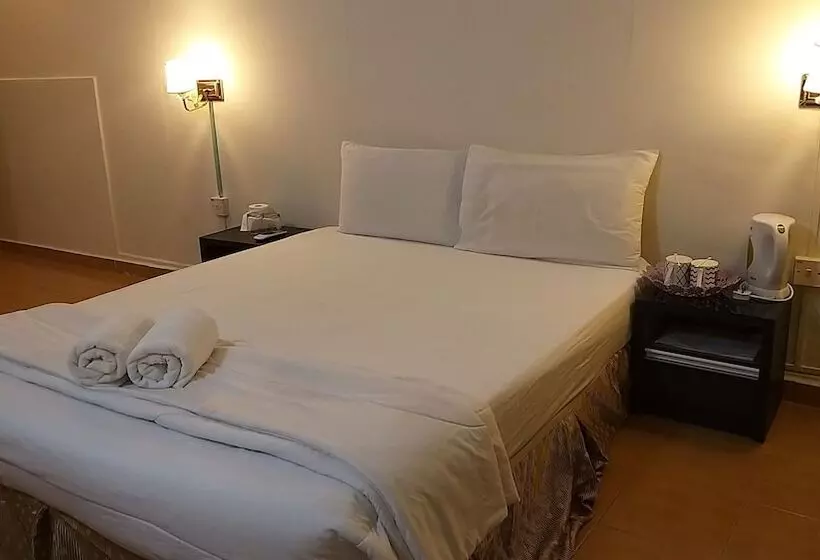 Green Town Hotel & Resort Port Dickson