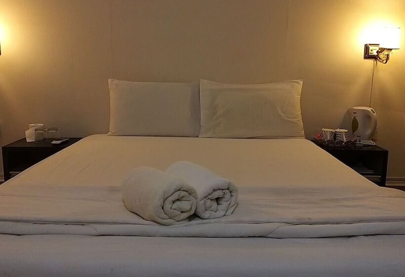 Green Town Hotel & Resort   Port Dickson