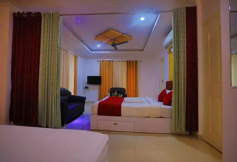 Hotelli Hydel Palace