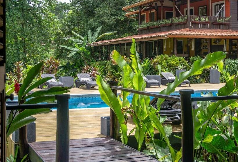 هتل Island Plantation