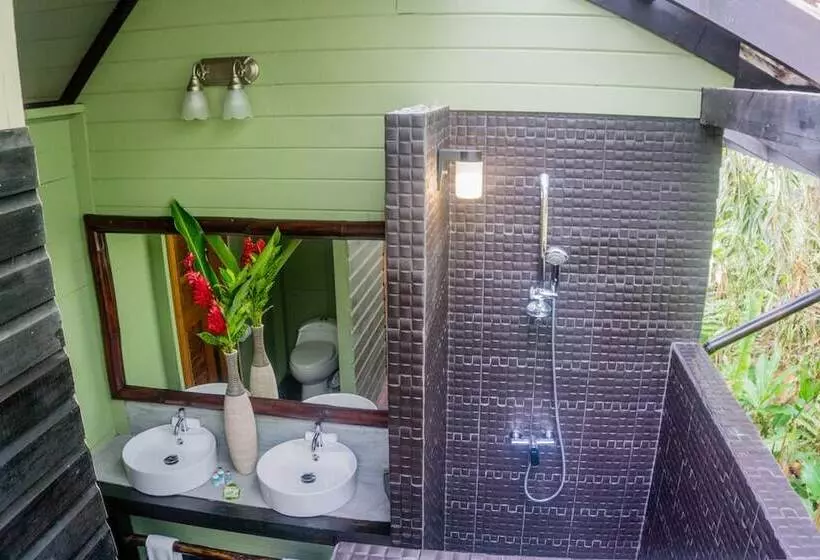 هتل Island Plantation