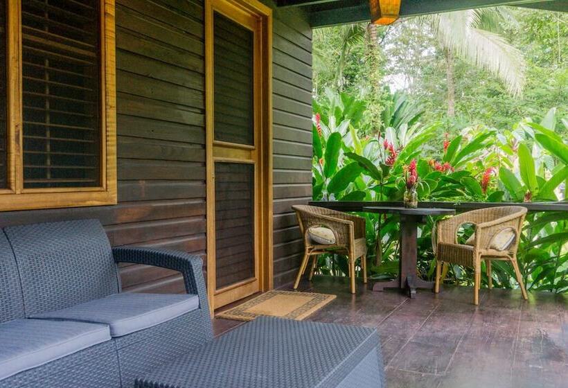 هتل Island Plantation