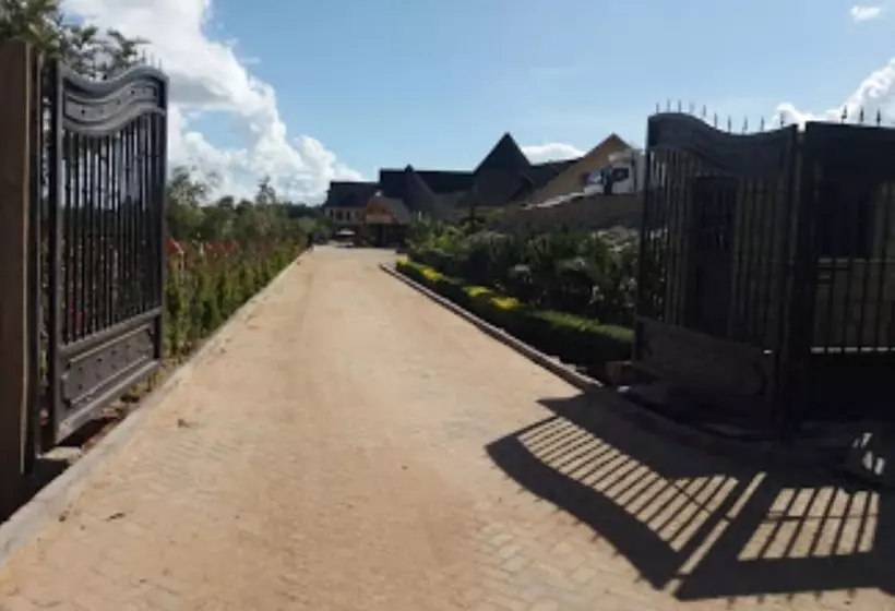 هتل Kiikaloh Grand Resort