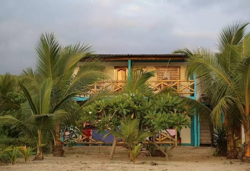 ホテル Montañita Chill Out House