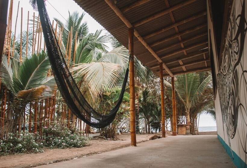 Hotel Montañita Chill Out House