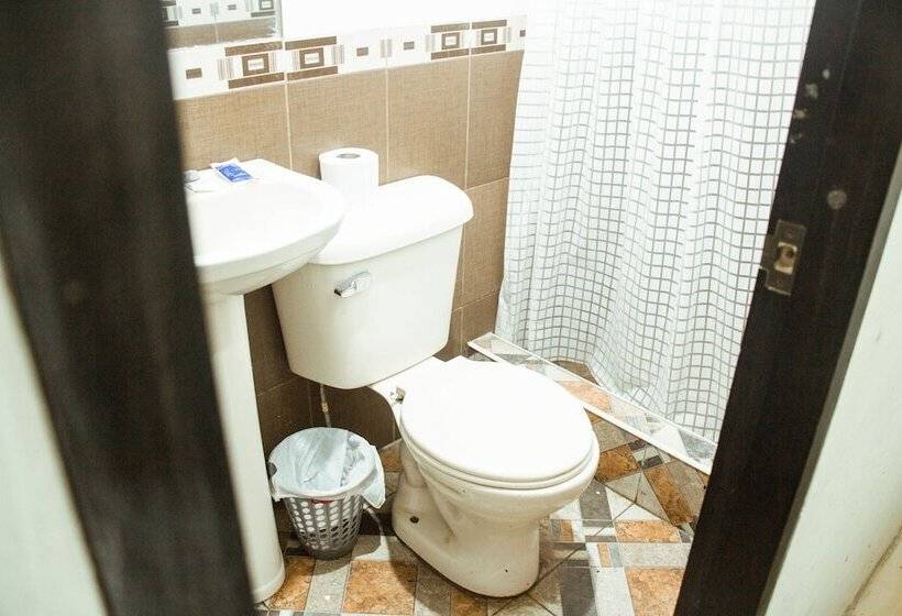 Hotel Montañita Chill Out House