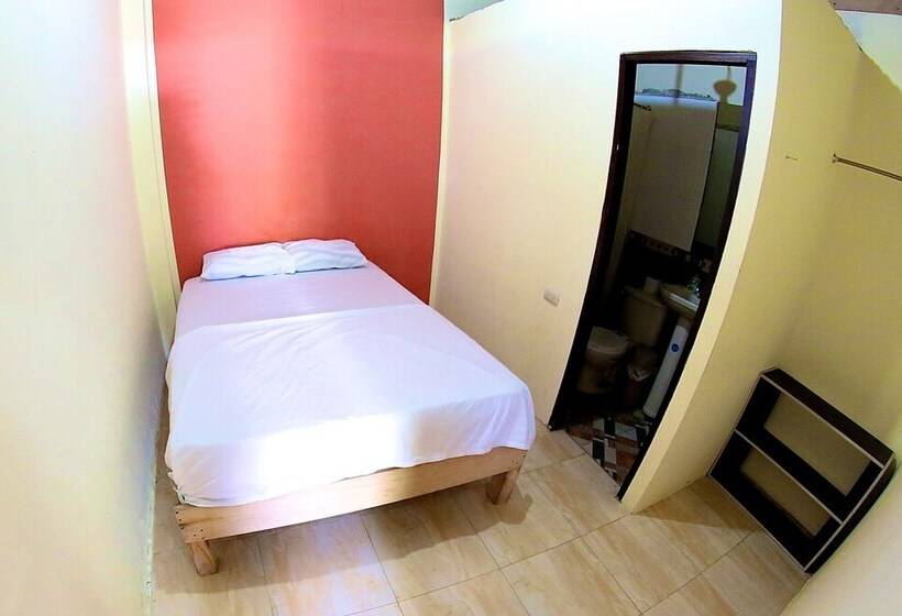 Hotel Montañita Chill Out House