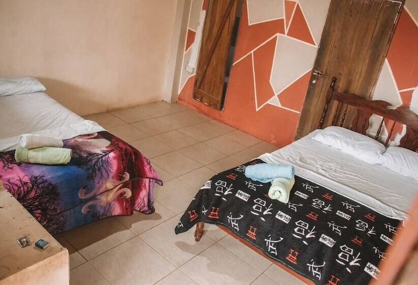 Hotel Montañita Chill Out House