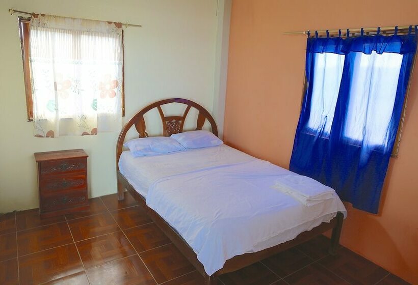 Hotel Montañita Chill Out House