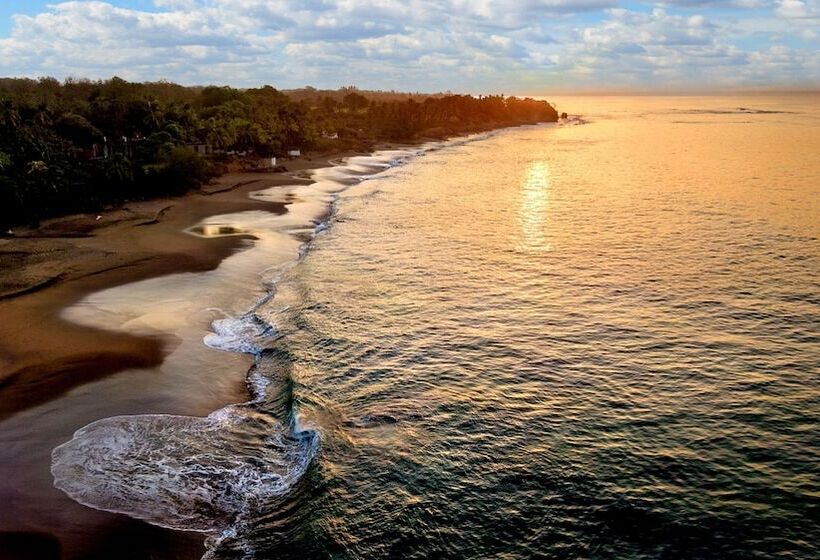 Отель Pedasi Ocean Properties