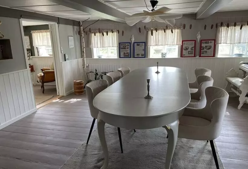 Hotelli Strandgaarden