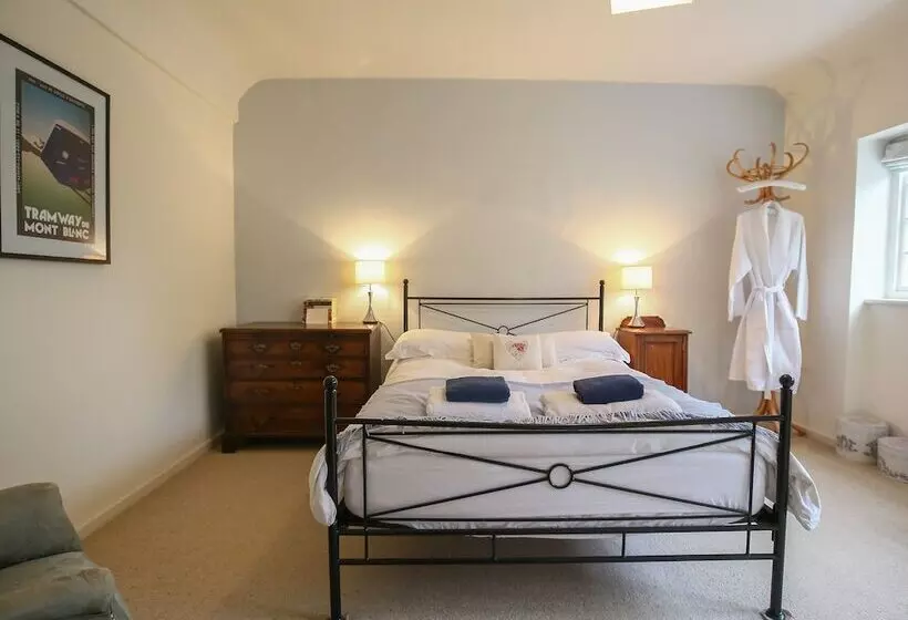 Kettle Cottage