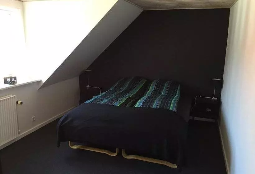 Ms Svend Nakskov B&b