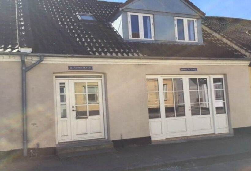 Ms Svend Nakskov B&b