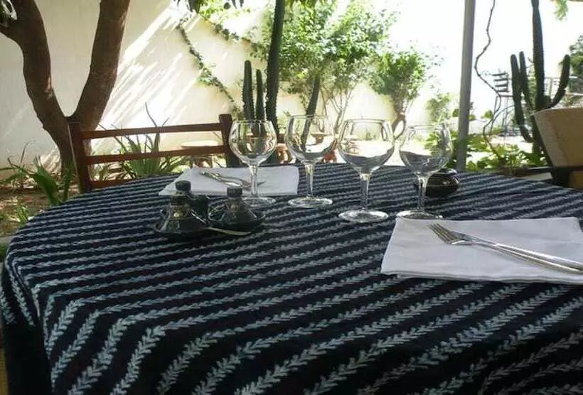 پانسیون B & B Le Nomade