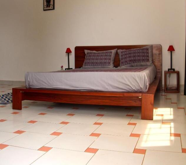 پانسیون B & B Le Nomade