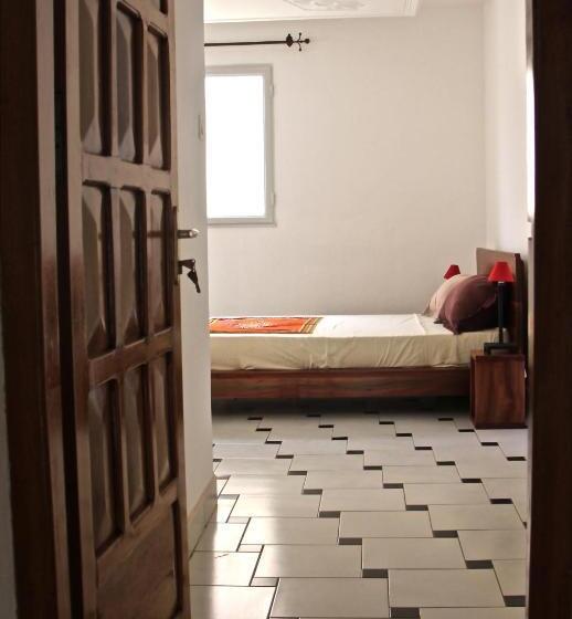 پانسیون B & B Le Nomade