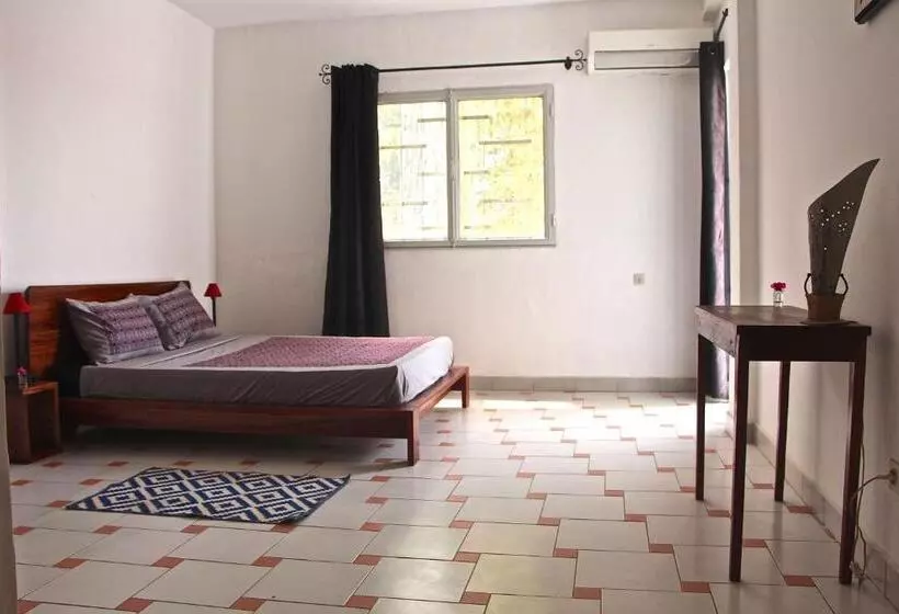 پانسیون B & B Le Nomade