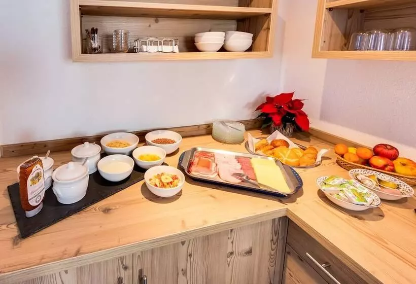 ペンション Haus Edmund